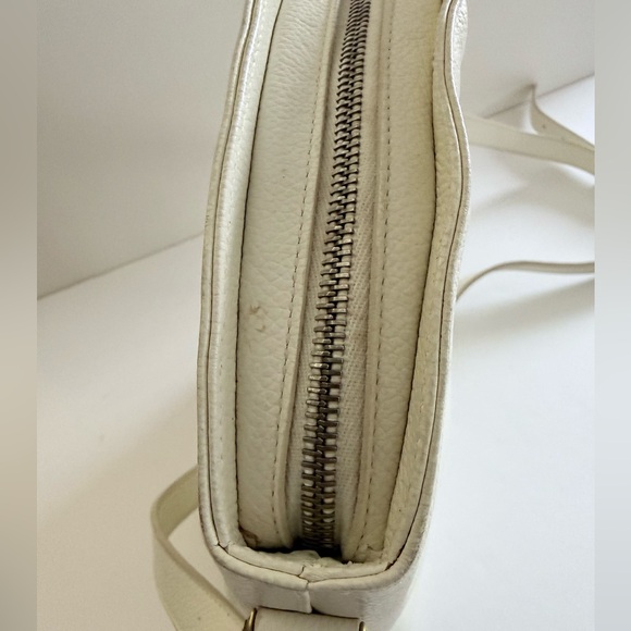 COACH || Authentic - Made in Italy Vintage Coach Crossbody Bag. - Picture 12 of 16